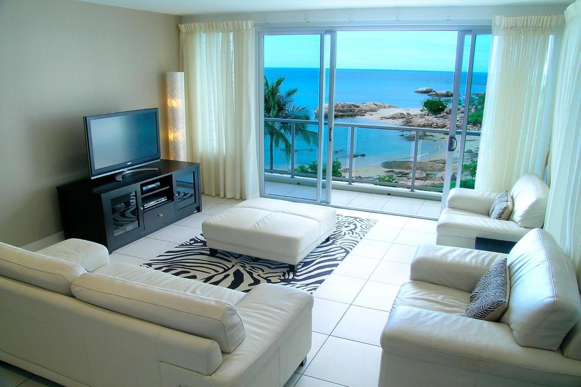 Coral Cove Apartments - Absolute Beachfront Resort Bowen Ngoại thất bức ảnh
